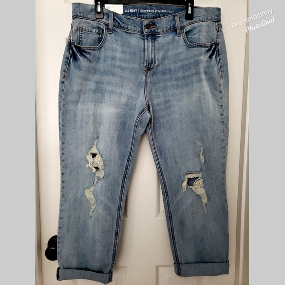 Old Navy Denim - NWT Old Navy Boyfriend Straight Ripped Droit Jeans